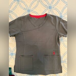 Women’s Carhartt scrub top